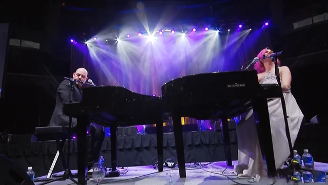 Dueling Pianos, Toronto