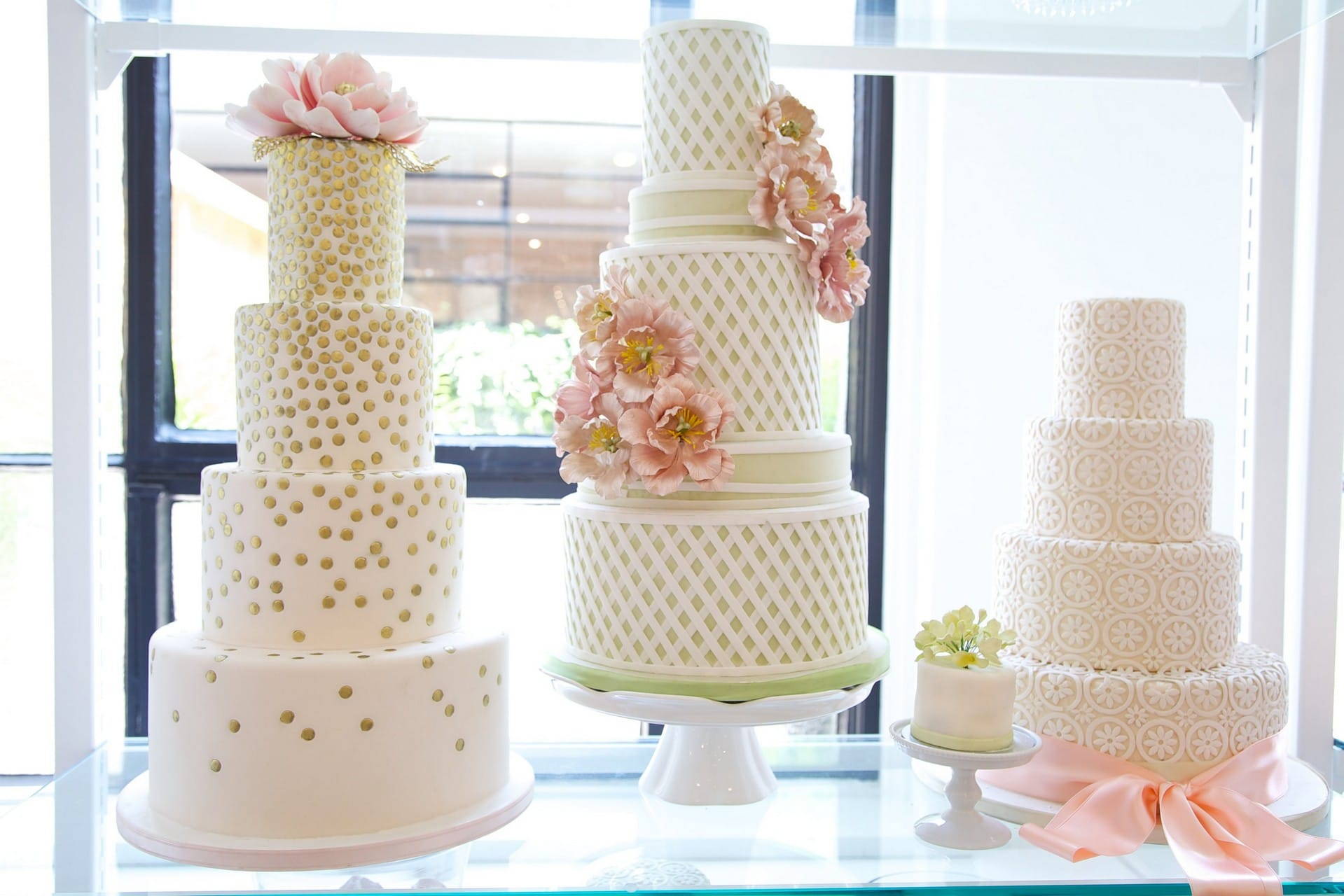 The Most Beautiful and Breathtaking Royal Wedding Cakes in History - Royal  Wedding