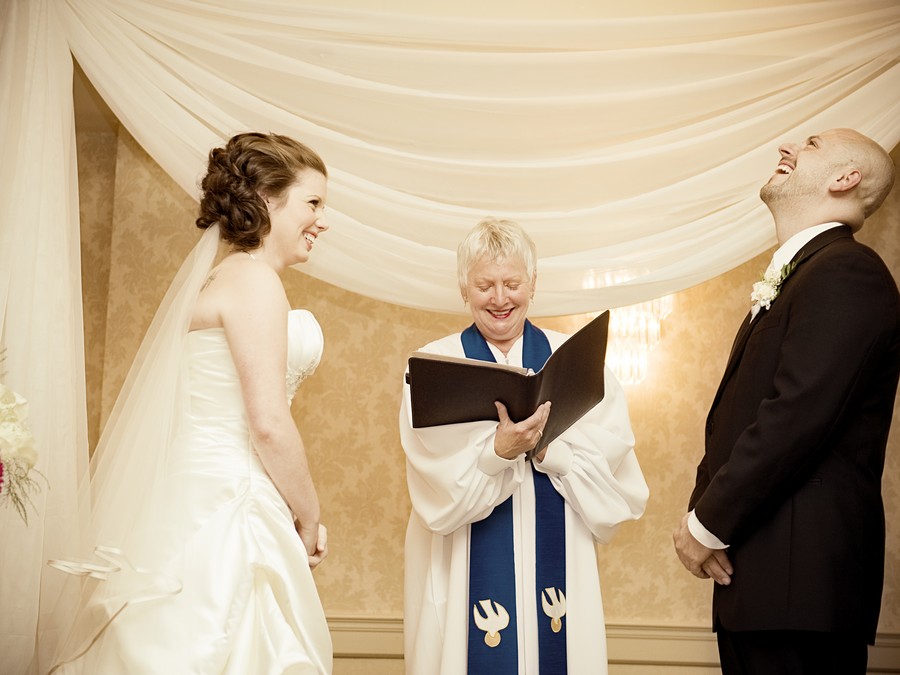 Tips On Finding A Wedding Officiant