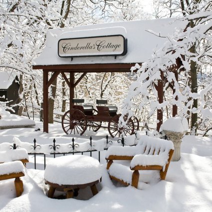 The Glenerin Inn & Spa featured in Gorgeous Toronto/GTA Venues For Your Winter Wedding!