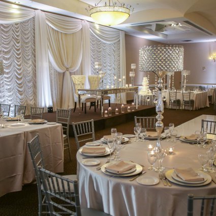 Elegante Decor featured in Renaissance by the Creek’s 2016 Wedding Fair Open House