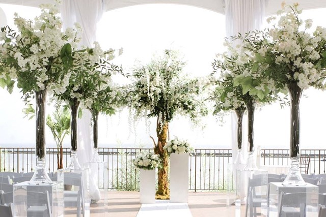 Wedding Floral Trends from over 15 of Toronto's Top Florists!