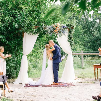 Tamara Lockwood featured in Over 20 of Toronto’s Prettiest Outdoor Wedding Venues