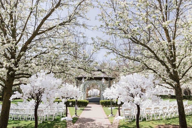 Over 20 of Toronto's Prettiest Outdoor Wedding Venues