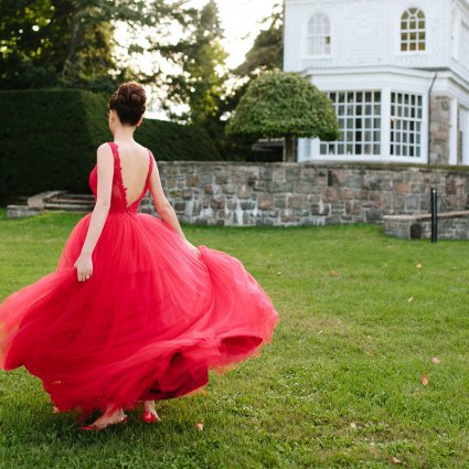 Valencienne Bridal Design featured in Grace and Yulin’s Elegant Toronto Wedding