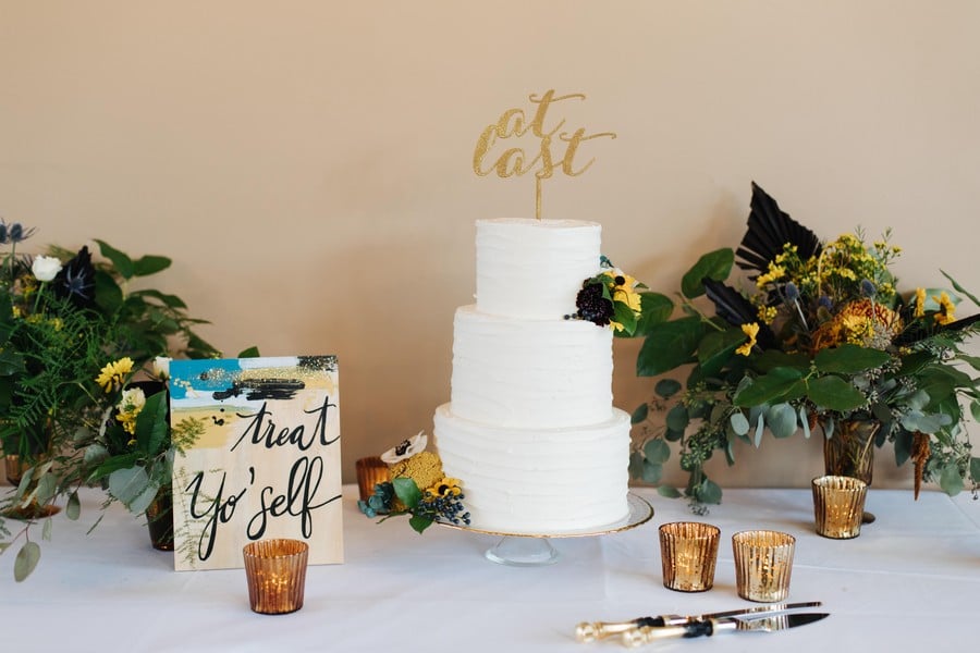 Wellington Cakes featured in “Artistic Modern Meets Classical” for Amanda and James’ Wedding