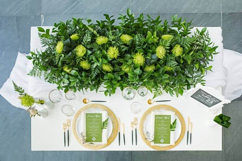 A Stunning Green-and-Gold Style Shoot at Aga Khan Museum