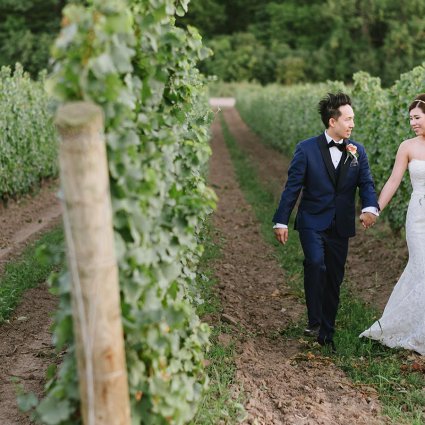 Satine Studio featured in Erica and Enho’s Vineyard Wedding at Château des Charmes