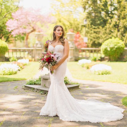 DT Floral & Décor featured in Lauren & Michael’s Elegant Fairy Tale Wedding at Grand Luxe