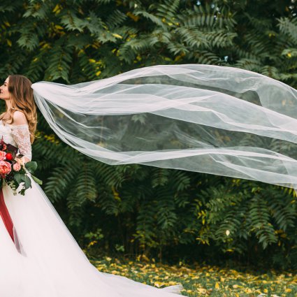 Young Glass Photography featured in Ashton and Clayton’s Romantic Wedding at Oast House Brewery