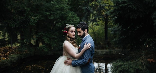 A Stunning Alice in Wonderland Inspired Style Shoot