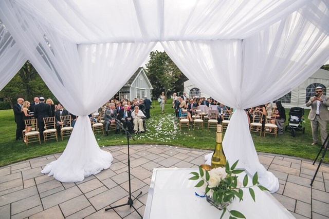 Chelsea and Ari's Ultra Sweet Cottage Wedding