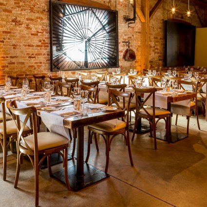 Jackie O Florists featured in The 2018 Annual Wedding Open House in Toronto’s Distillery Di…