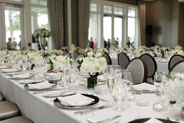 Sarah and Chris' Cosmopolitan Wedding at Rosedale Golf Club