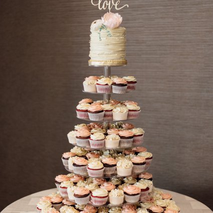 Cakeity Cakes featured in Kasia and Kiarash’s Romantic Wedding at The Manor