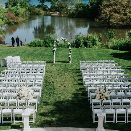 Verona Florist featured in Laura and Gary’s Summer Wedding at Harding Waterfront Estate