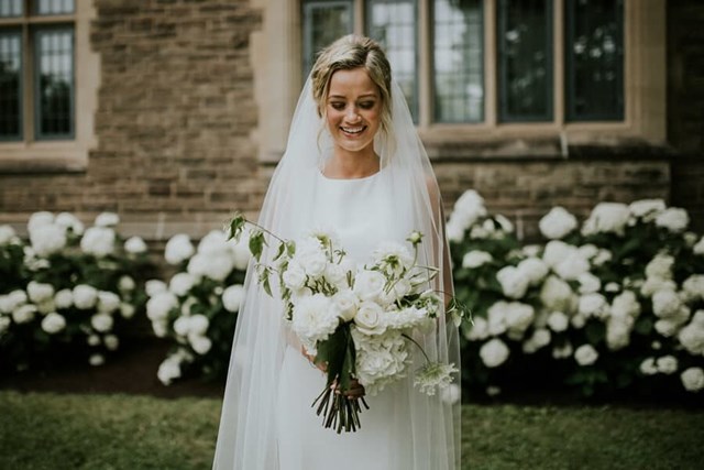 Marnie and Jake's Gorgeous Art Gallery Wedding