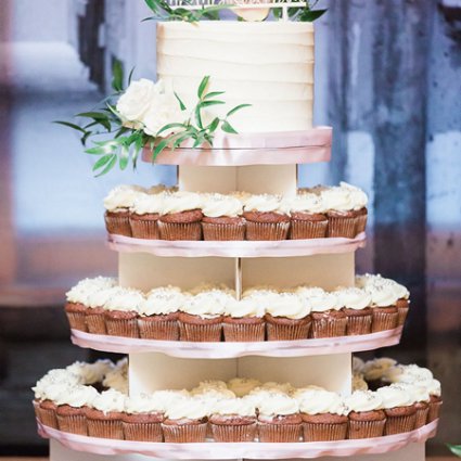 For The Love of Cake featured in Erin and Alexander’s Warm Wedding at Archeo