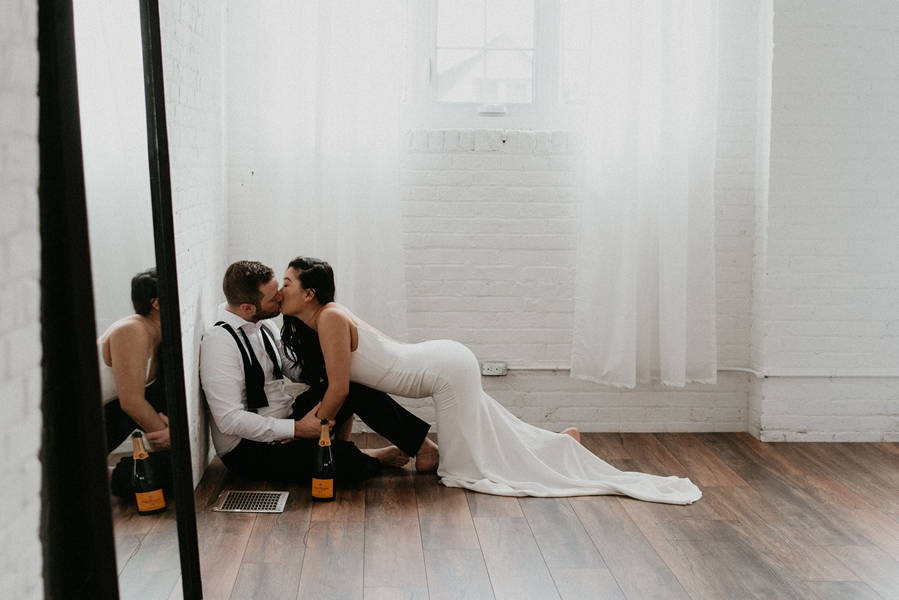 toronto wedding photographers share their favourite best kiss photos, 20