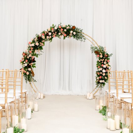 La Belle Fleur Floral & Design featured in The 2019 Vantage Venues Wedding Open House