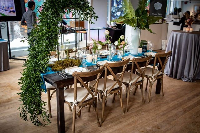 Tonic Blooms, Toronto