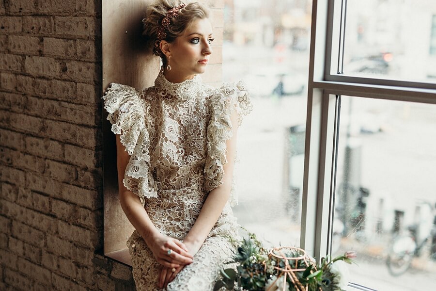 styled shoot celestial love in the city, 32