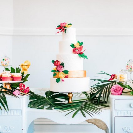 Melanie's Cakes featured in A Crazy Rich Asians Inspired Style Shoot at The Great Hall