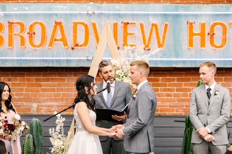 Carousel images of Unboring Weddings