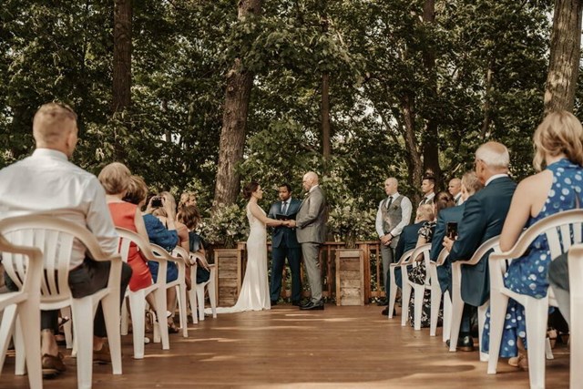 Sarah and Ross' Darling Wedding at the Glenerin Inn & Spa