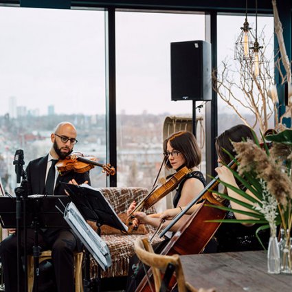 St. Royal Entertainment featured in The Very First Wedding Open House at The Broadview Hotel