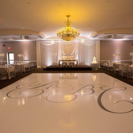 Renaissance by the Creek featured in Toronto’s best Large Wedding Venues and Halls