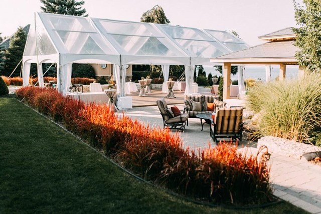 Threads and Blooms, Toronto