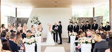 How to Choose The Right Wedding Officiant