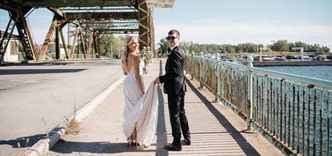 Caslon and Nick's Playful and Romantic Wedding at District 28