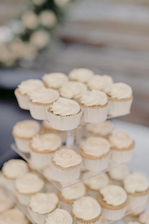 11 awesome alternatives to a traditional wedding cake, 2