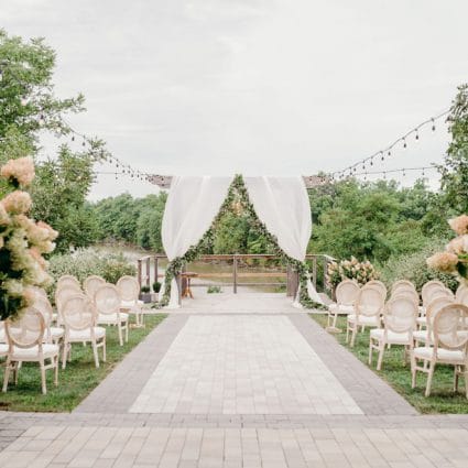 Stonewall Estates featured in Nina and Dan’s Sweet Barn Wedding at Stonewall Estates