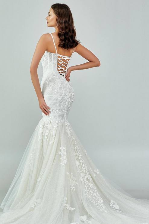 Rent The Couture - Wedding Dress Rental