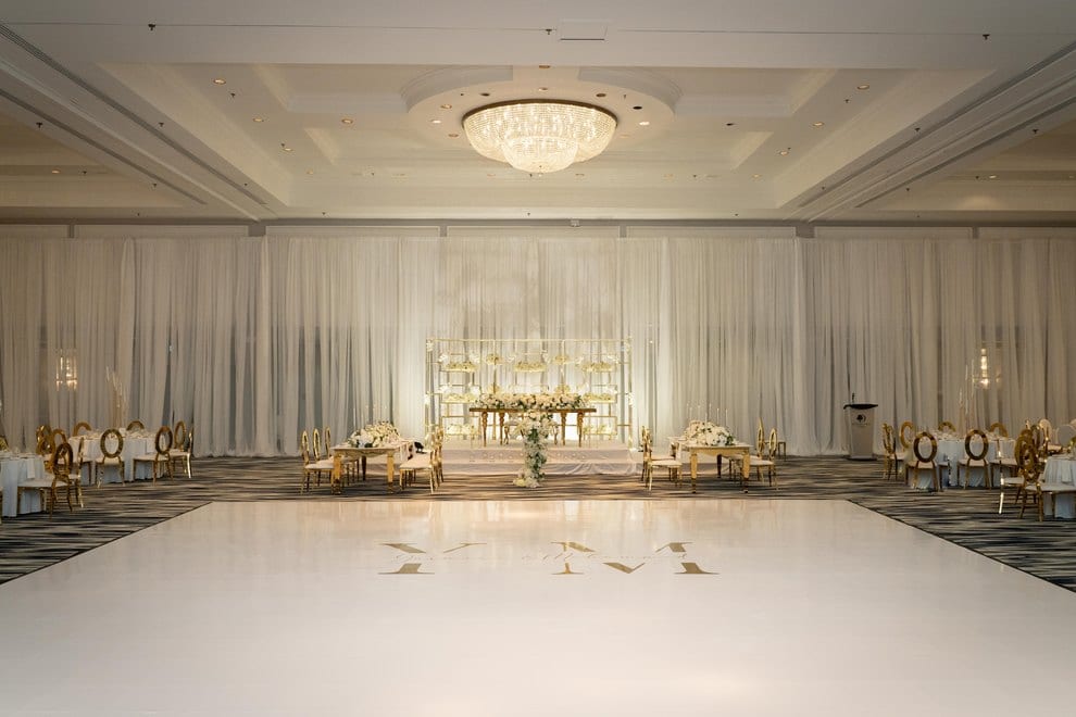 Wedding at DoubleTree by Hilton Toronto Downtown, Toronto, Ontario, Fivefeetabove Productions, 27