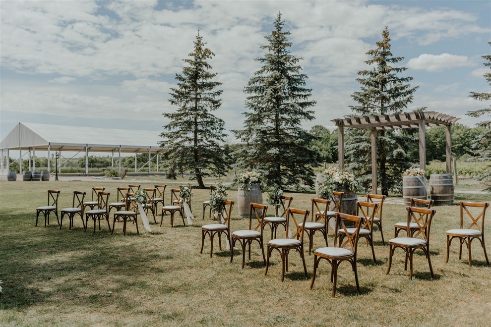 Wedding at Willow Springs Winery, Stouffville, Ontario, Jessilynn Wong Photography, 37