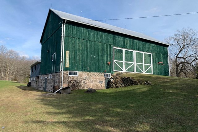 The Ultimate List of Wedding Barn Venues in (or reasonably close) to Toronto/GTA