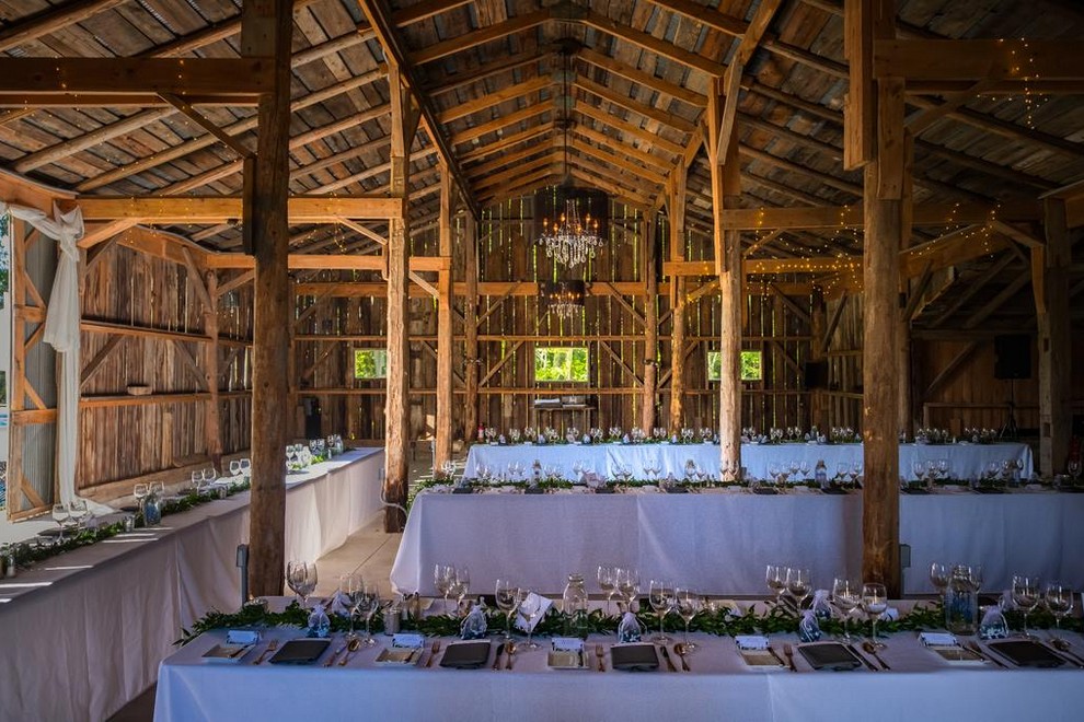 Sequel Luxury Inn & Event Barn - Wedding Barn Venues