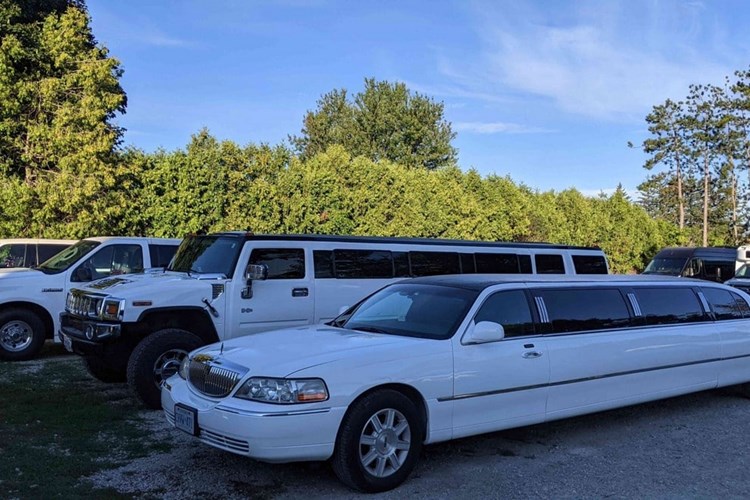 Carousel images of Good Time Limo