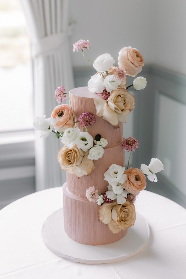 Alyssa and Fayaz's Romantically Elegant Wedding At Deer Creek Golf Club