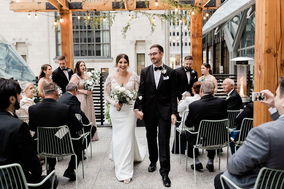 Wedding at Jump Restaurant, Toronto, Ontario, Amanda Soriano Photography, 25