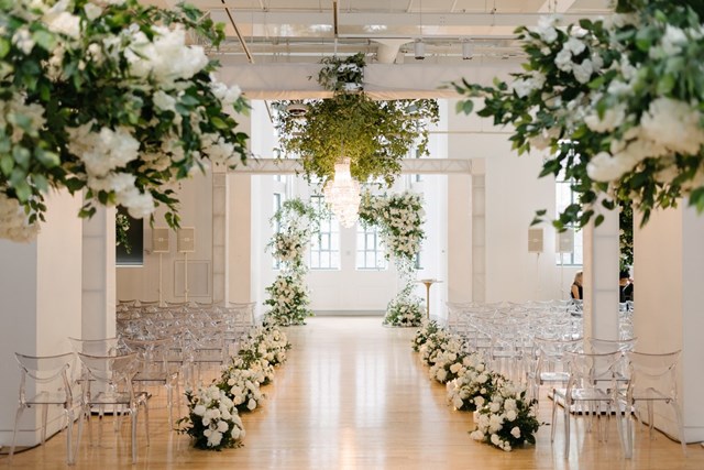 Emma and Michael's Luxurious Garden Wedding at The Royal Ontario Museum