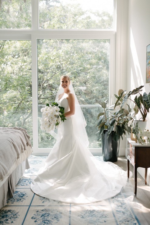 Emma and Michael's Luxurious Garden Wedding at The Royal Ontario Museum
