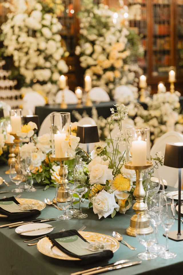 A Daisy Dreams Wedding at Casa Loma