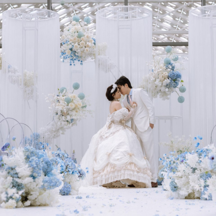 Thumbnail for A Dreamy Blue and White Wedding at Hotel X Toronto