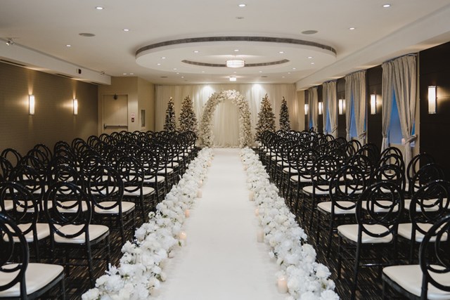 A Cinematic Winter Romance at The Eglinton Grand