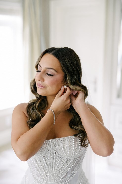 A Luxe Black, White, and Gold Wedding at The Omni King Edward Hotel